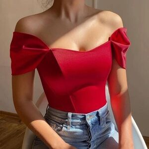 CORSET Off-the-Shoulder Top - Red